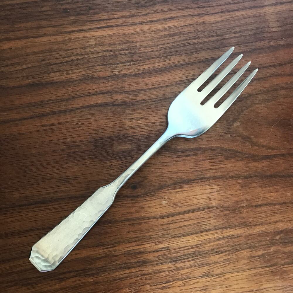 Reed & Barton COLONIAL FORGE Stainless Hammered Satin single salad fork (1)